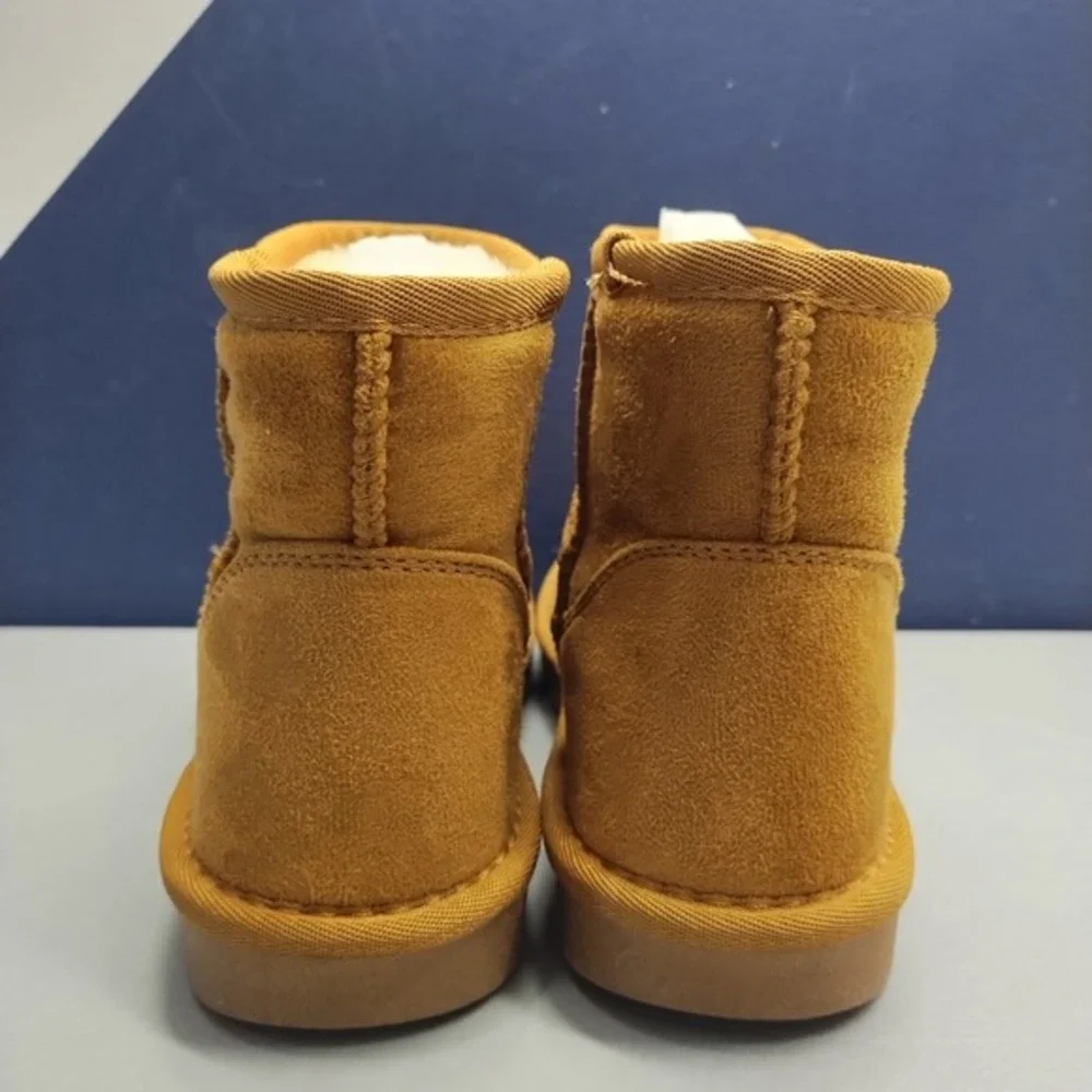 Cushionaire Hipster Mini Winter Boots Womens‎ US Size 7 Brown Synthetic Pull On